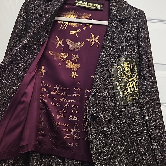 Merino Wool Crest Jacket - Picture 7 of 8